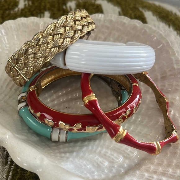 •VINTAGE LOT/5 VINTAGE HINGED CUFF BRACELET NAPIER MONET• - Picture 2 of 6